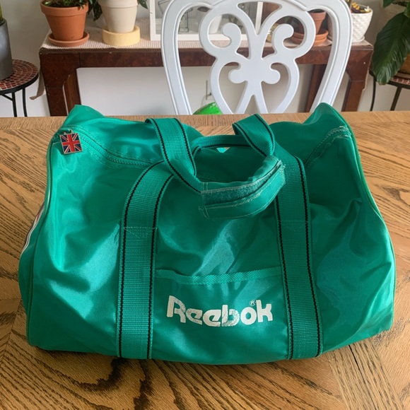 RARE Reebok Union Jack ๐ฌ๐ง duffle cross body bag - Picture 2 of 5